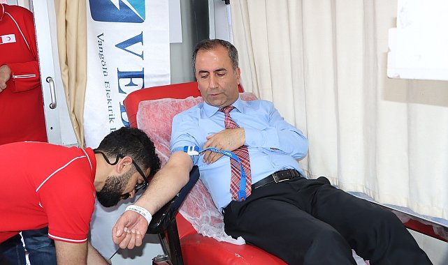 VEDAŞ çalışanlarından kan bağışı