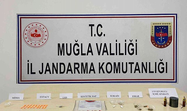 Villada uyuşturucu partisine operasyon