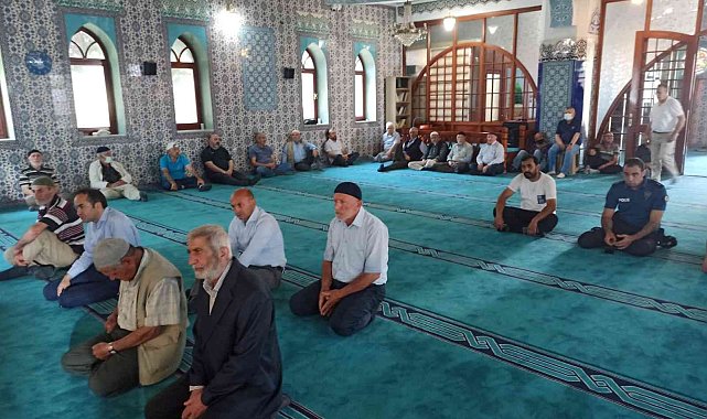 Yalova Altınova&#039;da şehitler için mevlit okutuldu