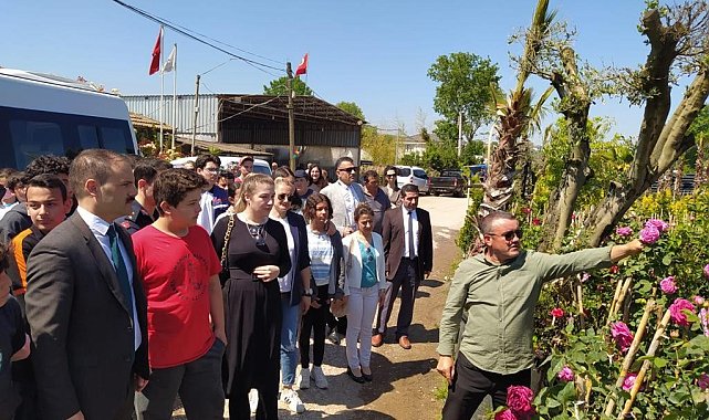 Yalova'da öğrenciler süs bitkilerini tanıdılar