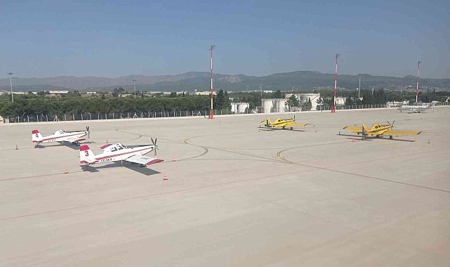 Yangın söndürme uçakları İzmir&#039;e geldi