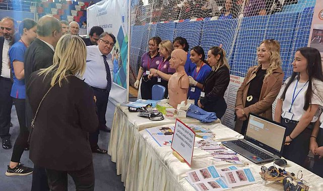 Yaşlıların ilacını "Sağlıkbot" ile hatırlatacaklar