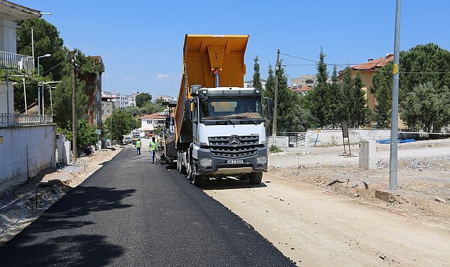 Yatağan&#039;da birinci etapta sıcak asfaltlama yapılıyor