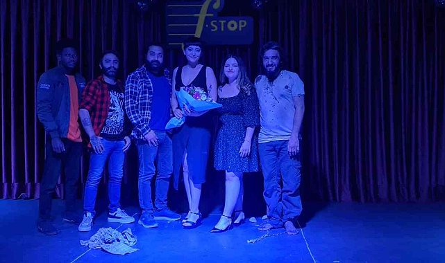 Yazdığı Mahkûm adlı tiyatro oyununu ilk defa kendi memleketinde sahnelendi