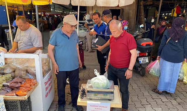 Zabıta ekipleri etiket ve tartı kontrolü yaptı