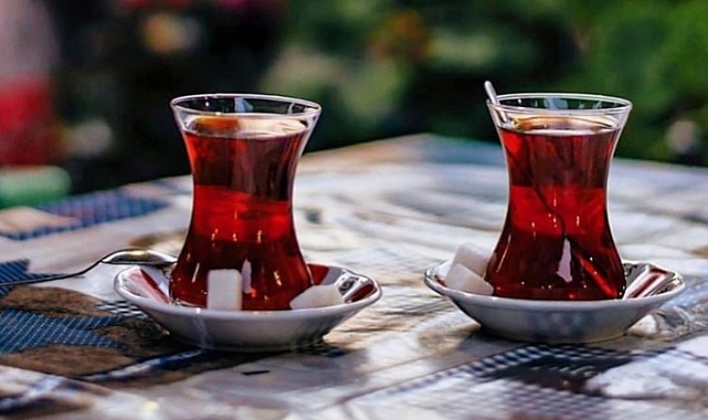 Zam haberi sonrası çay reyonunu boşaltan zincir markete ceza!