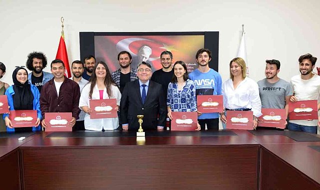 ZBEÜ'de kano takımlarına teşekkür belgesi