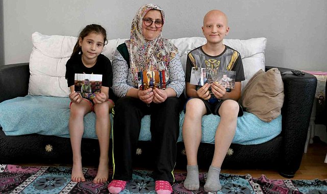 11 yıl önce berbere gitti bir daha saçları çıkmadı