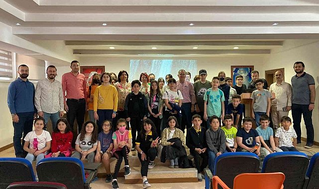 13 Lisede Bilim Söyleşisi gerçekleştirdi