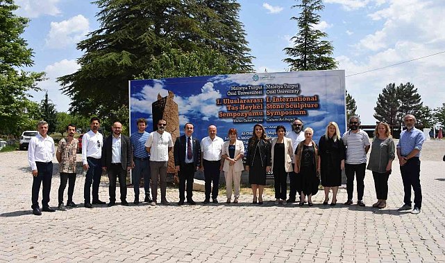 1.Uluslararası Taş Heykel Sempozyumu açılış töreni düzenlendi