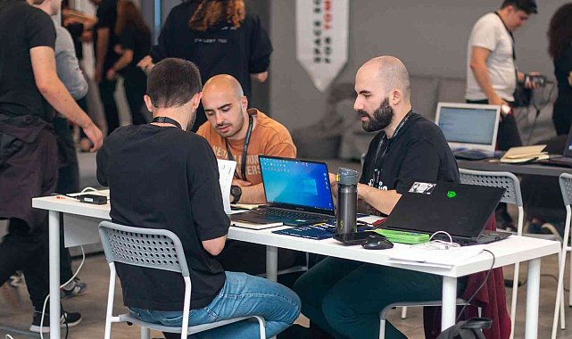 36 saat süren Space Hackathon Maratonu tamamlandı