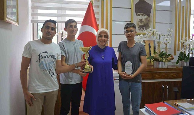 &#039;Emre 44&#039; robot ile gelen ödül