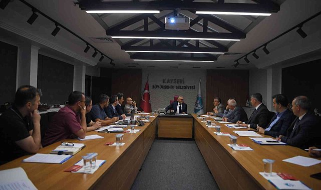 &#039;Erciyes Zirvesi&#039; toplandı