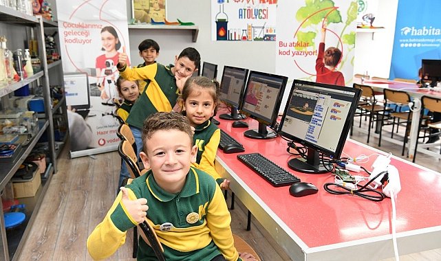 &#039;Yarını Kodlayanlar&#039; projesinde Babalar günü&#039;ne özel eğitim