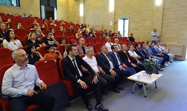 3D içerik projesi katılımcılarına başarı belgeleri takdim edildi