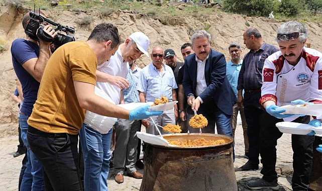 644. Mimarsinan Evliyalar Günü ve Pilav Etkinliği&#039;ne yoğun ilgi