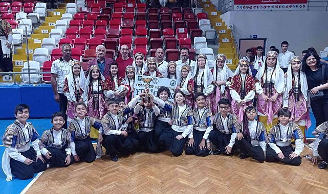 7 Ocak Halk Oyunları ekibi bölge şampiyonu oldu