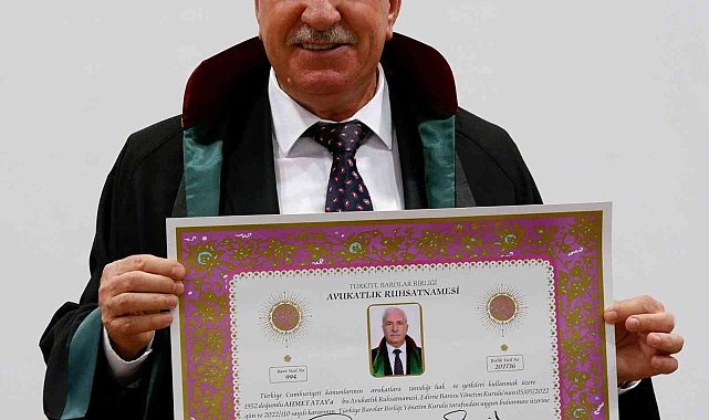 70 yaşında avukat oldu