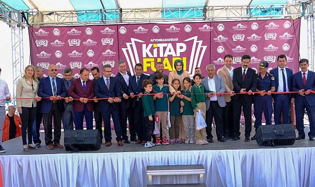 9 gün açık kalan kitap fuarını 100 binden fazla kişi ziyaret etti