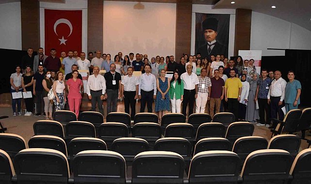 Acil servis çalışanlarına iletişim ve empati eğitimi