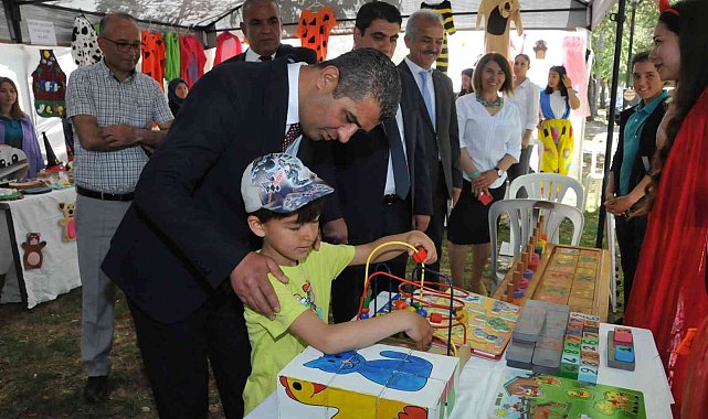 Acıpayamlı öğrenciler hünerlerini yılsonu sergisinde görücüye çıkardı