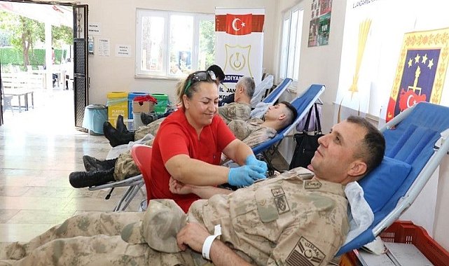Adıyaman'da jandarmadan kan bağışı