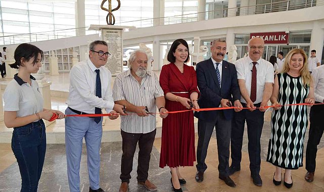 ADÜ'de 'Paylaşım' adlı heykel sergisi açıldı