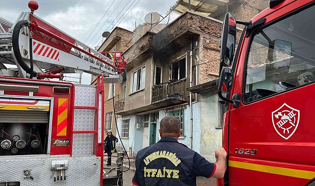 Afyonkarahisar'da ev yangını korkuttu
