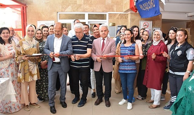 Afyonkarahisar'da "Kültür ve Sanat Sokağı" sergisi açıldı