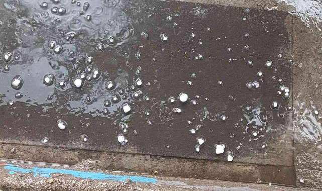 Ağrı'da çiftçiyi korkutan dolu