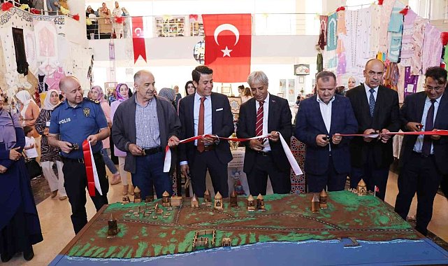 Ahlat HEM'den yılsonu sergisi