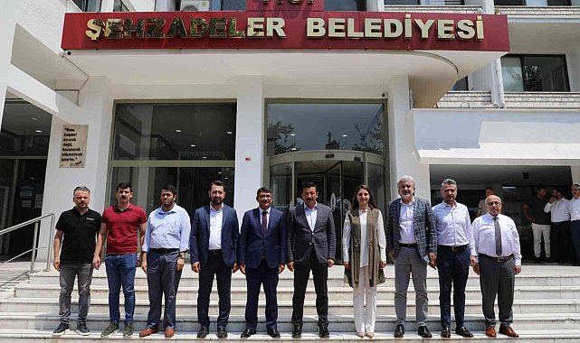 AK Parti'li Dağ'dan Başkan Çelik'e övgü