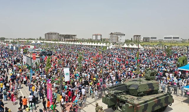 Aksaray Bilim Festivali kapılarını vatandaşlara açtı