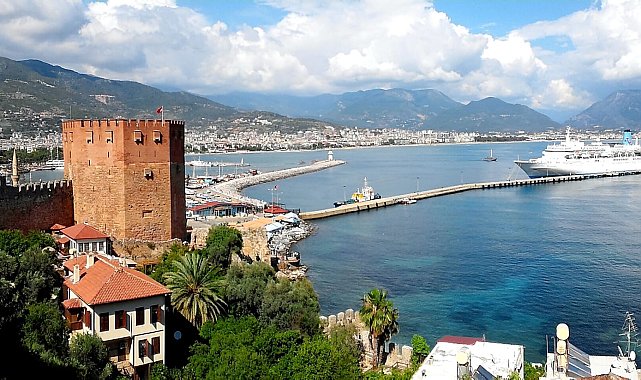 Alanya'yı 129 ülkede uçuran tanıtım