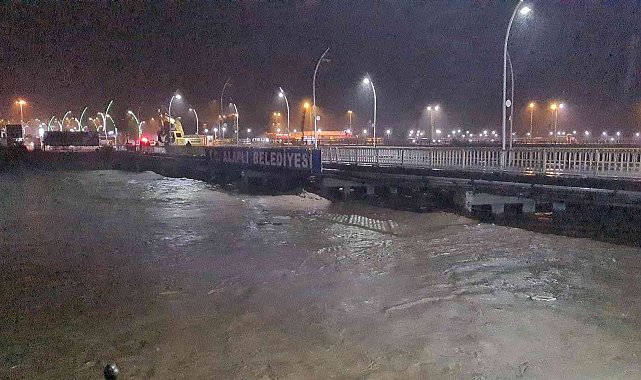 Alaplı halkı geceyi sel korkusuyla ayakta geçirdi