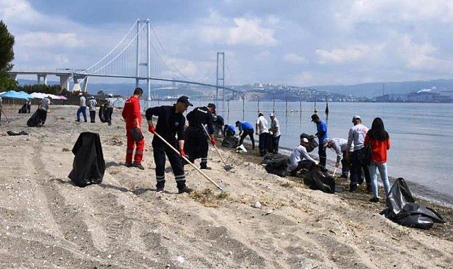 Altınova Hersek Plajı'nda çevre temizliği seferberliği