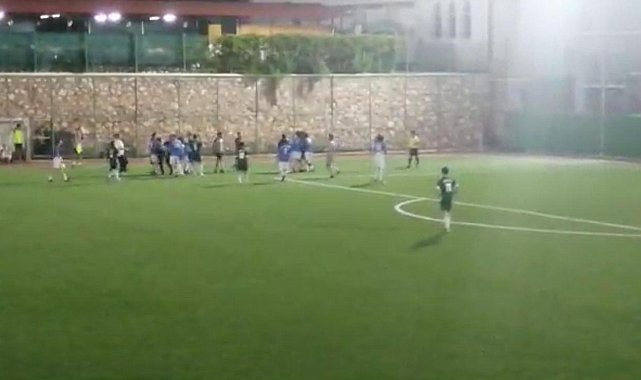 Amatör ligde kavga: Maçın 55. dakikasında sahadan çekilme kararı aldılar