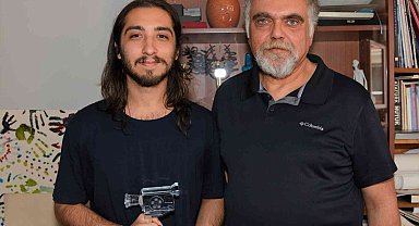 Anadolu Üniversitesi öğrencileri Uluslararası Film Festivali'nden ödüllerle döndü