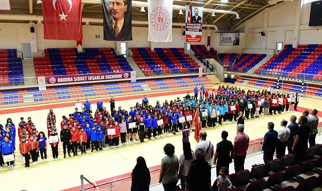 ANALİG voleybol çeyrek finallerinin açılış seremonisi yapıldı