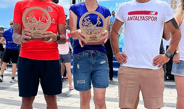 Antalyaspor&#039;dan Balıkesir&#039;de çifte zafer