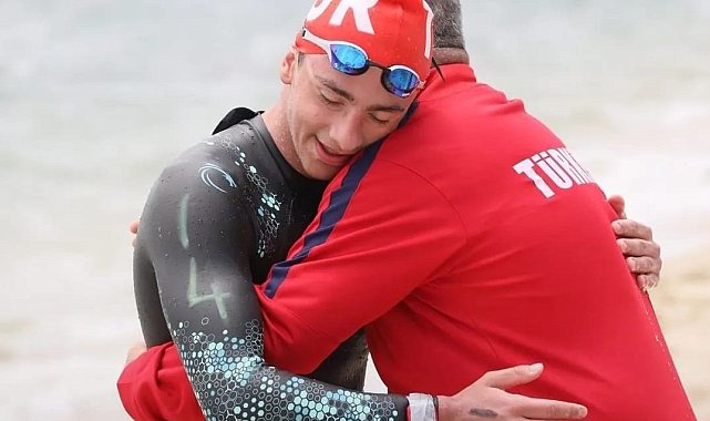 Antalyasporlu milli yüzücü Emir Batur, Avrupa şampiyonu oldu