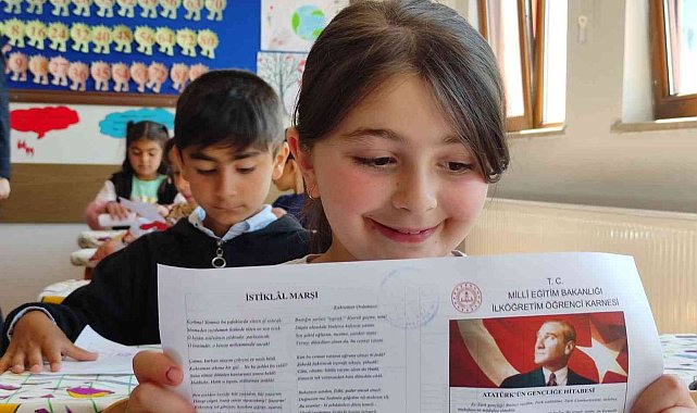 Ardahan&#039;da öğrencilerin karne heyecanı