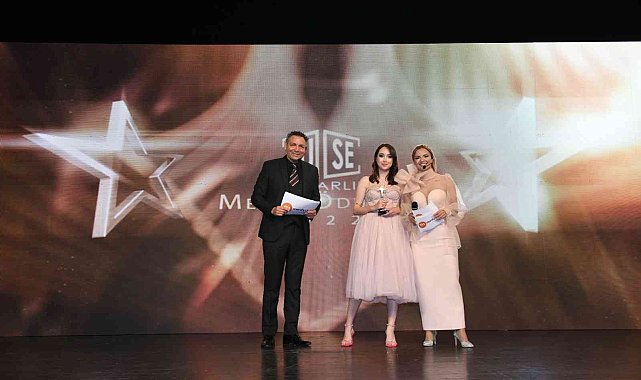 Astroloji ve ilişki danışmanı yılın en başarılısı seçildi