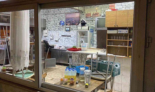 Ataşehir'de lokanta sahibiyle tartışan müşterinin yakınları kurşun yağdırdı