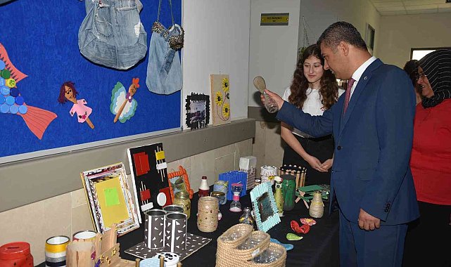 Atık malzemeler öğrencilerin ellerinde ikinci bir hayata kavuştu