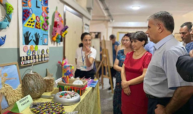 Atık sanata dönüştü