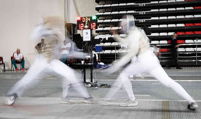 Avrupa Eskrim Şampiyonası Antalya&#039;da, heyecan dolu müsabakalarla devam ediyor