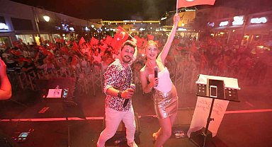 Aydın Büyükşehir Belediyesi Konservatuvarı Kuşadası'nda konser verdi