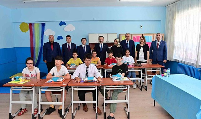 Aydın&#039;da 186 bin 545 öğrenci karne aldı