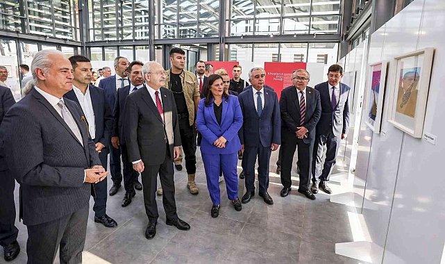 Aydın&#039;da &#039;Kitapların Gizli Yüreği&#039; sergisi Tekstil Park Sanat Galerisi&#039;nde ziyarete açıldı